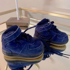 NWOT, BLUE SUEDE NIKE COURT BOROUGH MID 2 SNEAKER